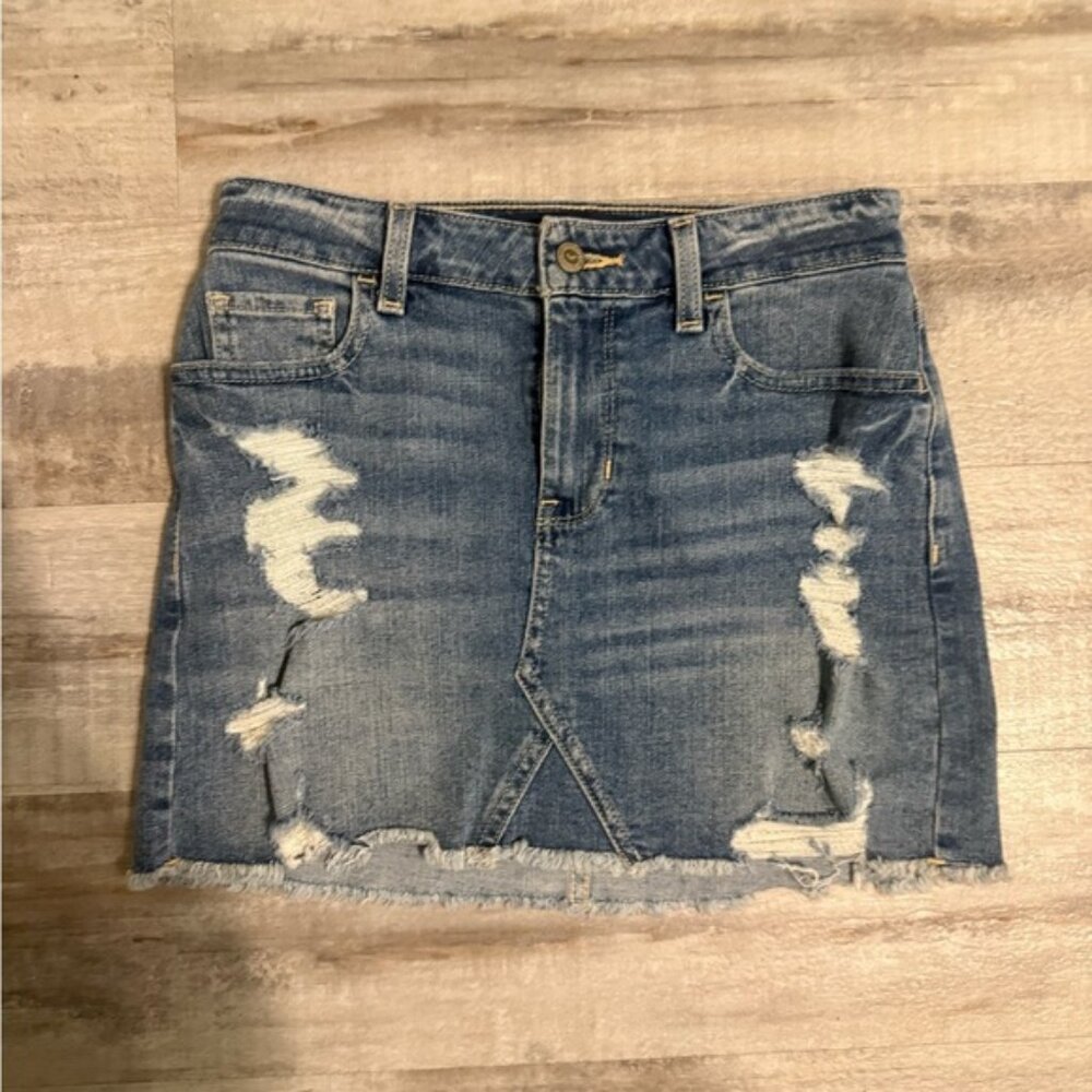 Denim Distressed Skirt Hollister size 1